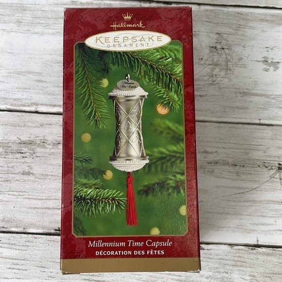 HALLMARK MILLENNIUM TIME CAPSULE 2000/2001 - Picture 1 of 7